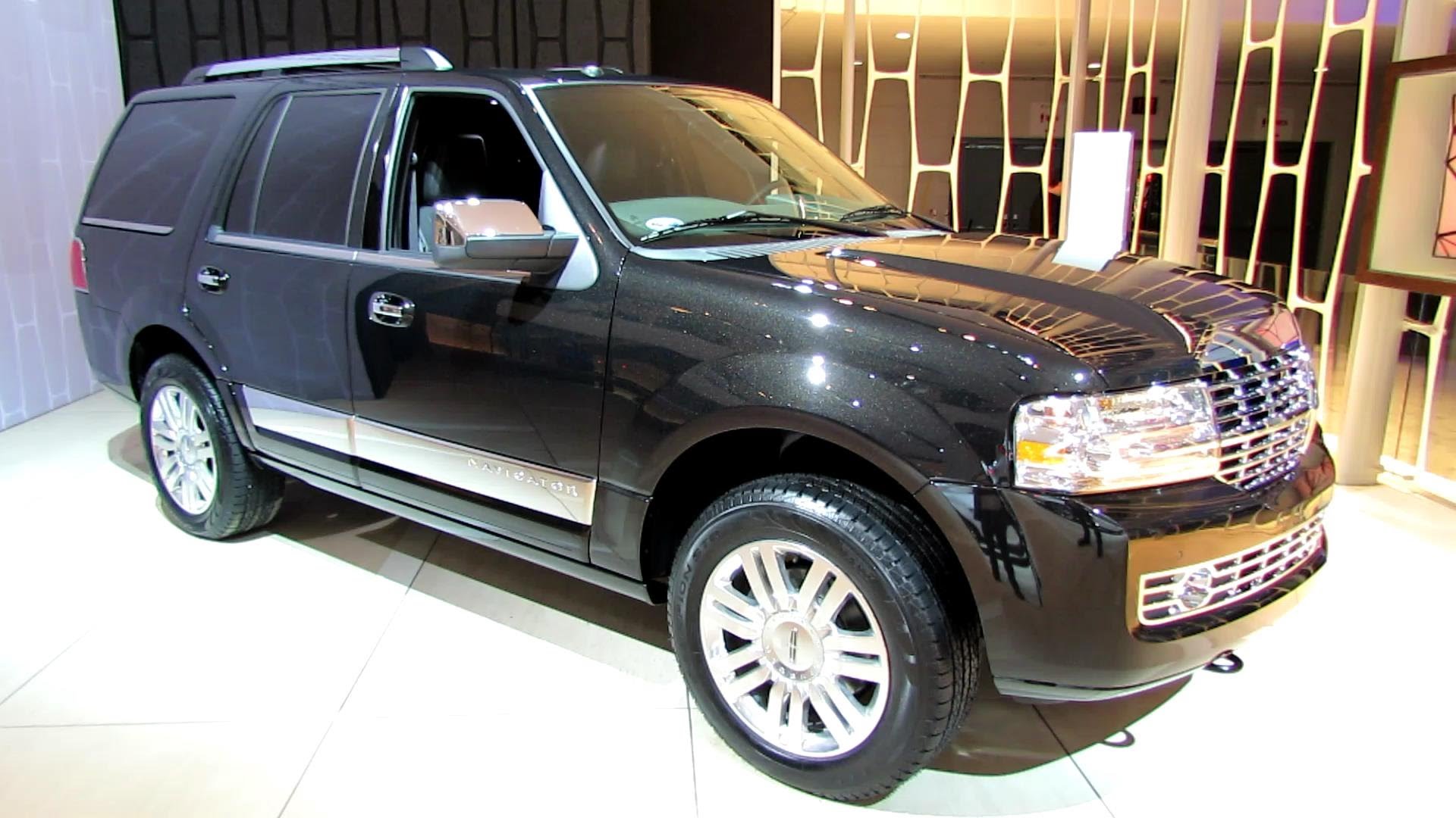 2014 Lincoln NAVIGATOR Car Review Video In Texas
